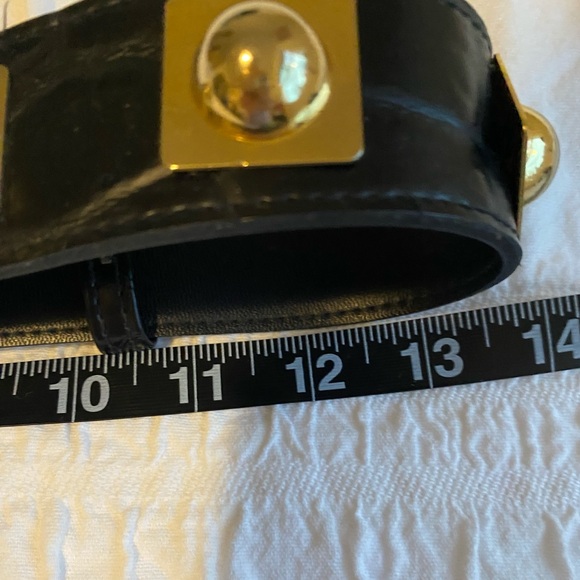 BLACK Belt with Gold Tone embellishments studded around the piece& keyhole clasp - Picture 9 of 9